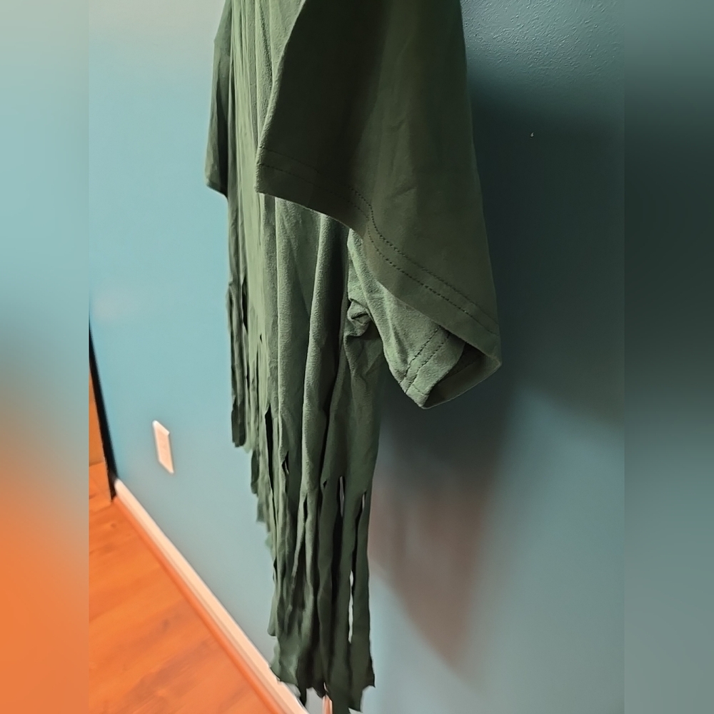 Fringed Short Sleeve Tee - Olive Green - Picture 6 of 8